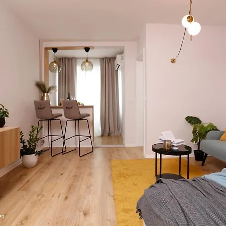 Bright & Relaxing Stay Studio-2